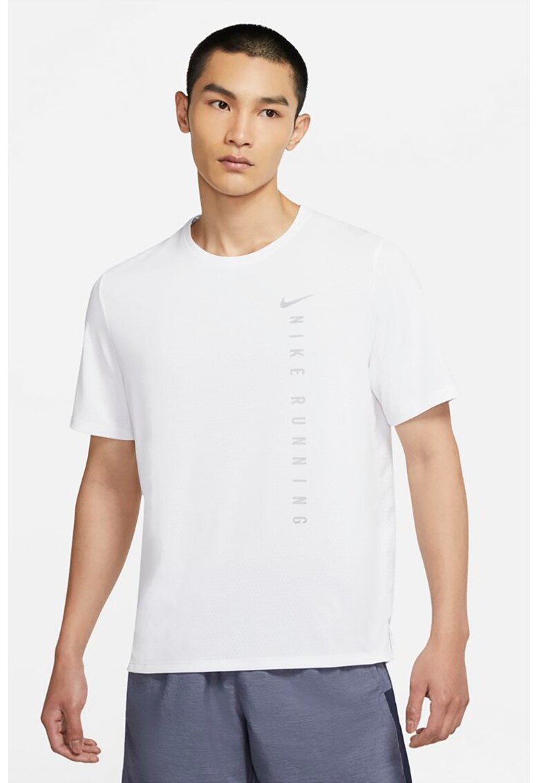 Тениска Miler Run Division с Dri-FIT - за бягане Nike