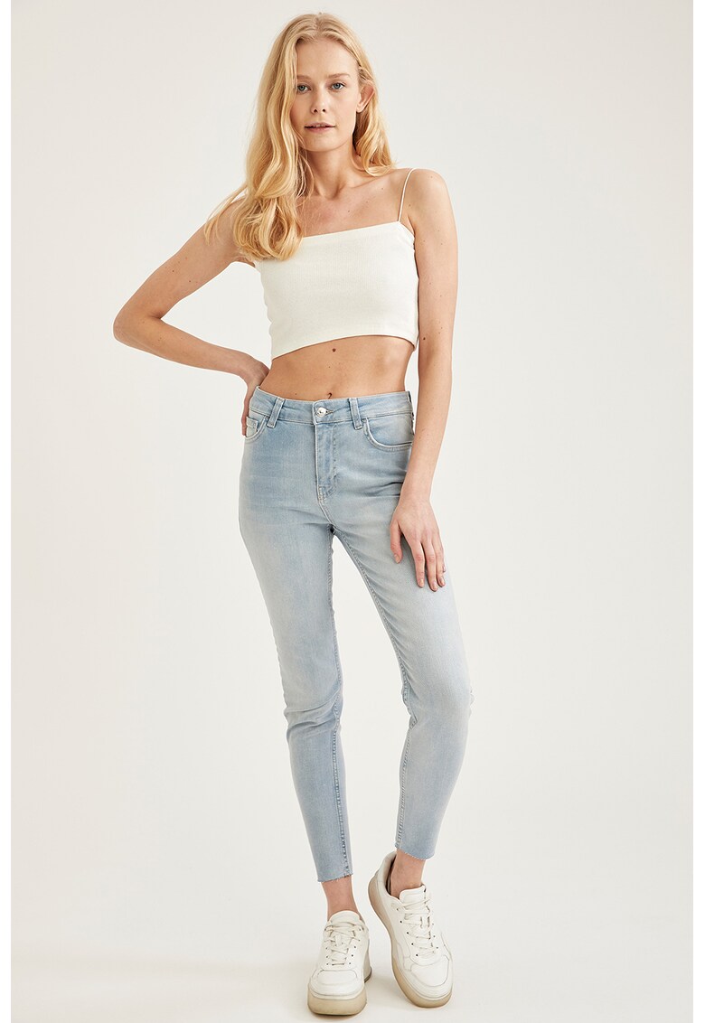 Blugi crop skinny cu aspect decolorat