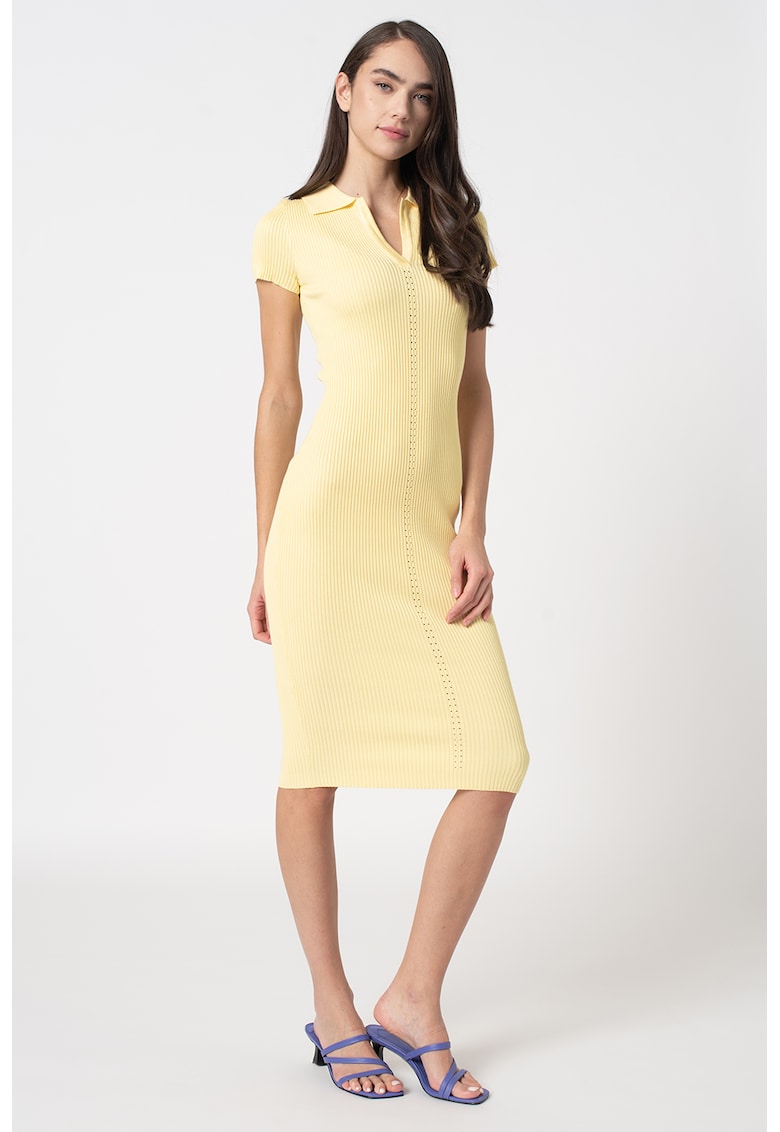 Рипсена рокля с яка Missguided