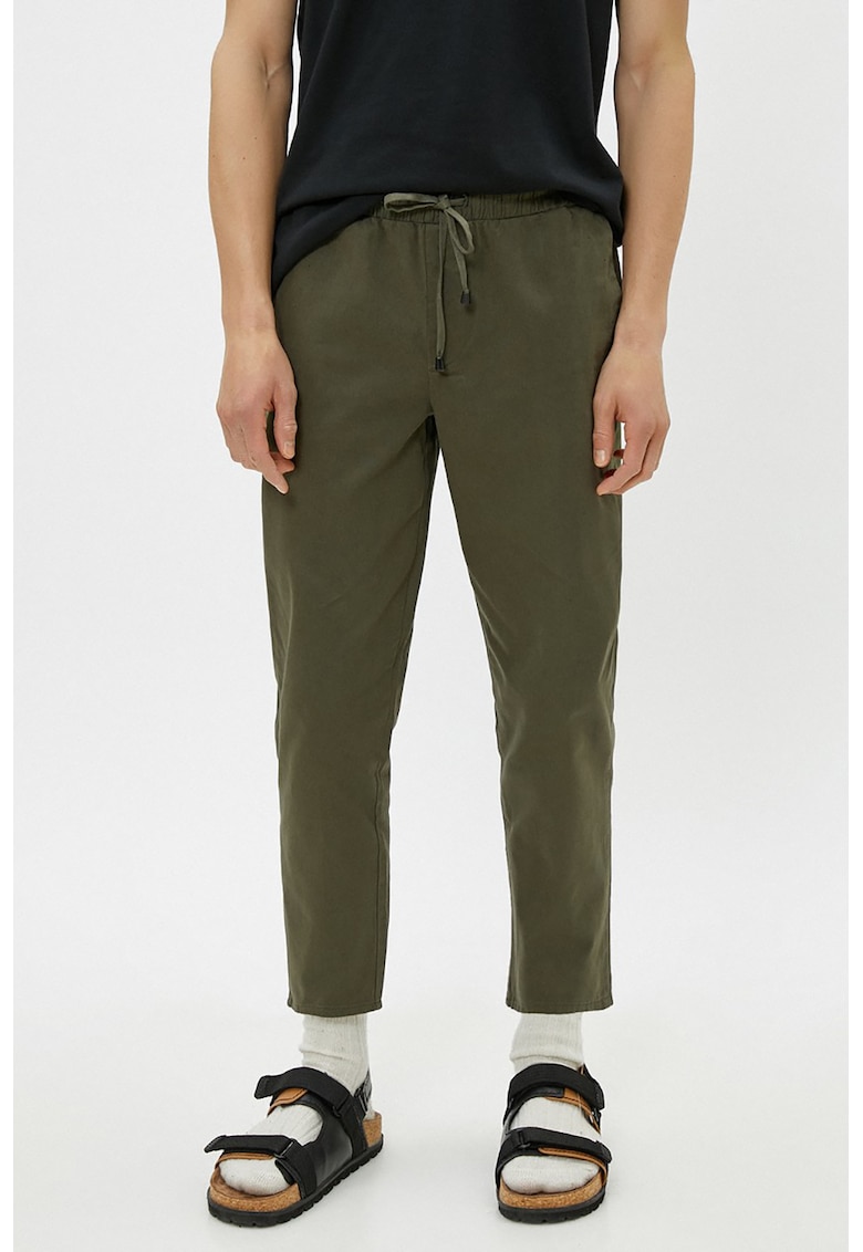 Pantaloni jogger cu snur in talie