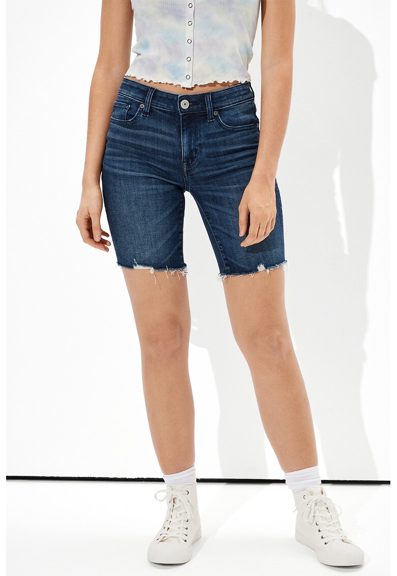 American Eagle Pantaloni scurti din denim cu terminatie nefinisata