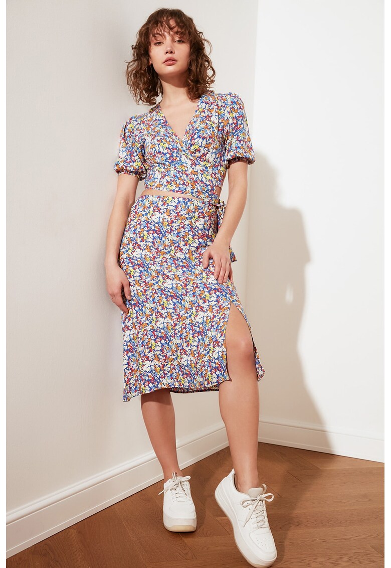 Fusta cu imprimeu floral si slit lateral