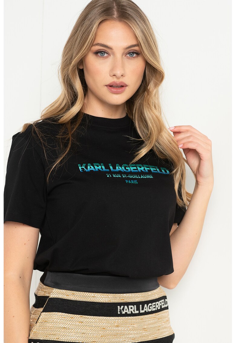 Tricou cu decolteu la baza gatului si logo brodat