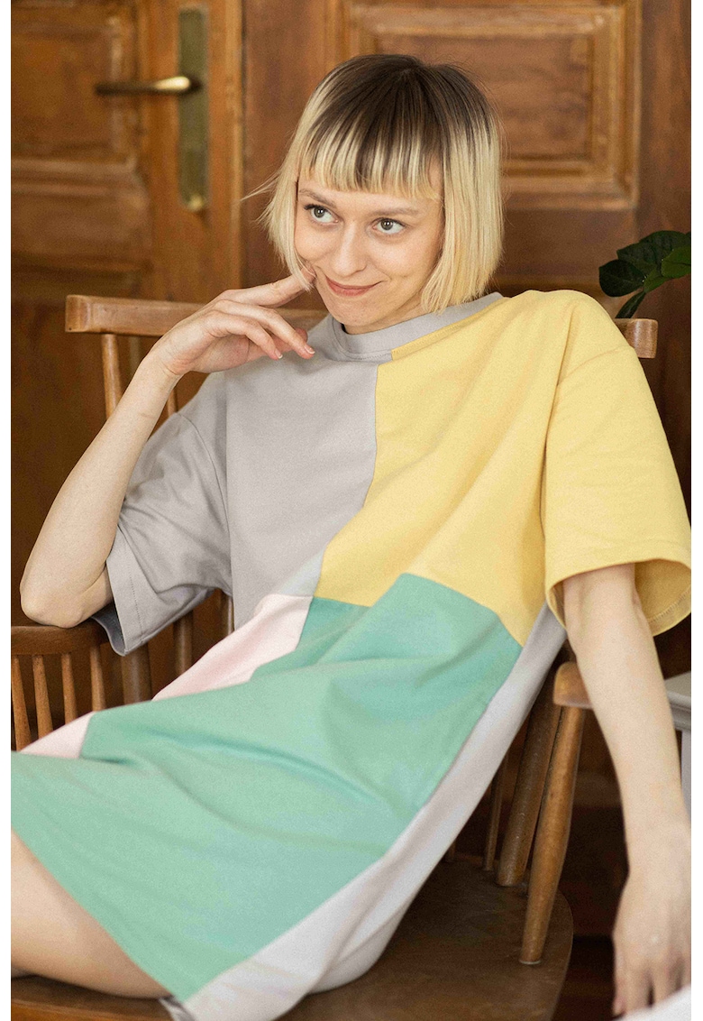 Rochie-tricou lejera cu model colorblock