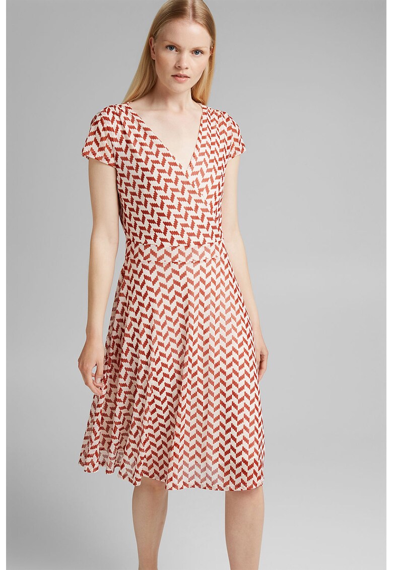 Rochie evazata cu model geometric