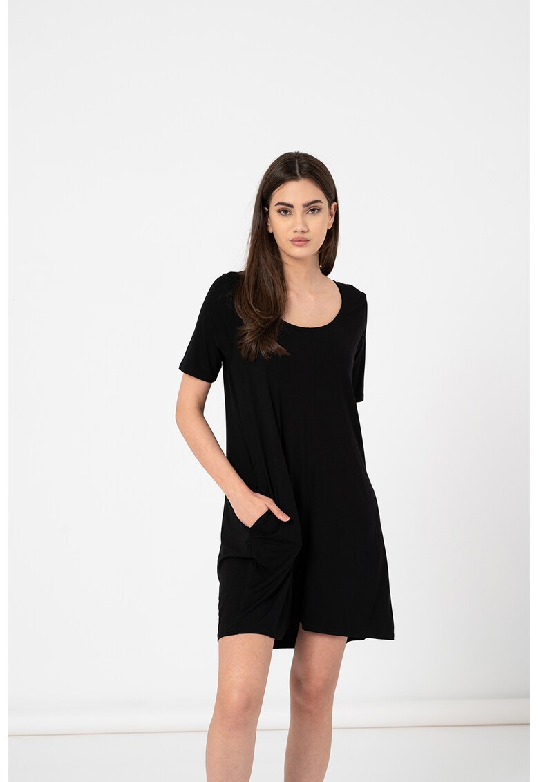 Rochie mini cu decolteu rotund