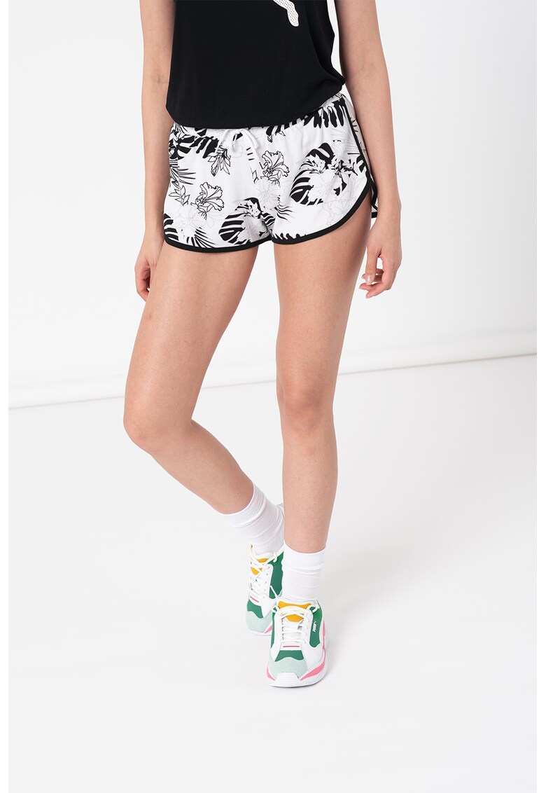 Pantaloni scurti regular fit cu model tropical Summer fashiondays.ro imagine noua