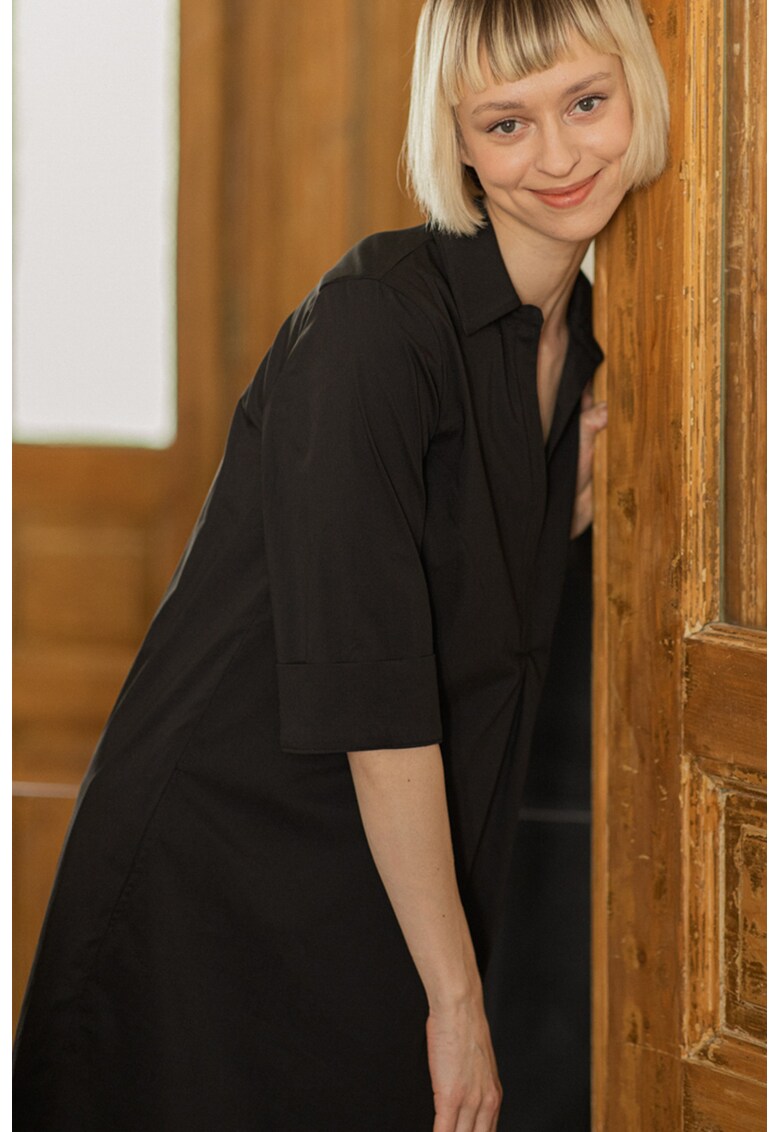 Rochie midi evazata cu o curea