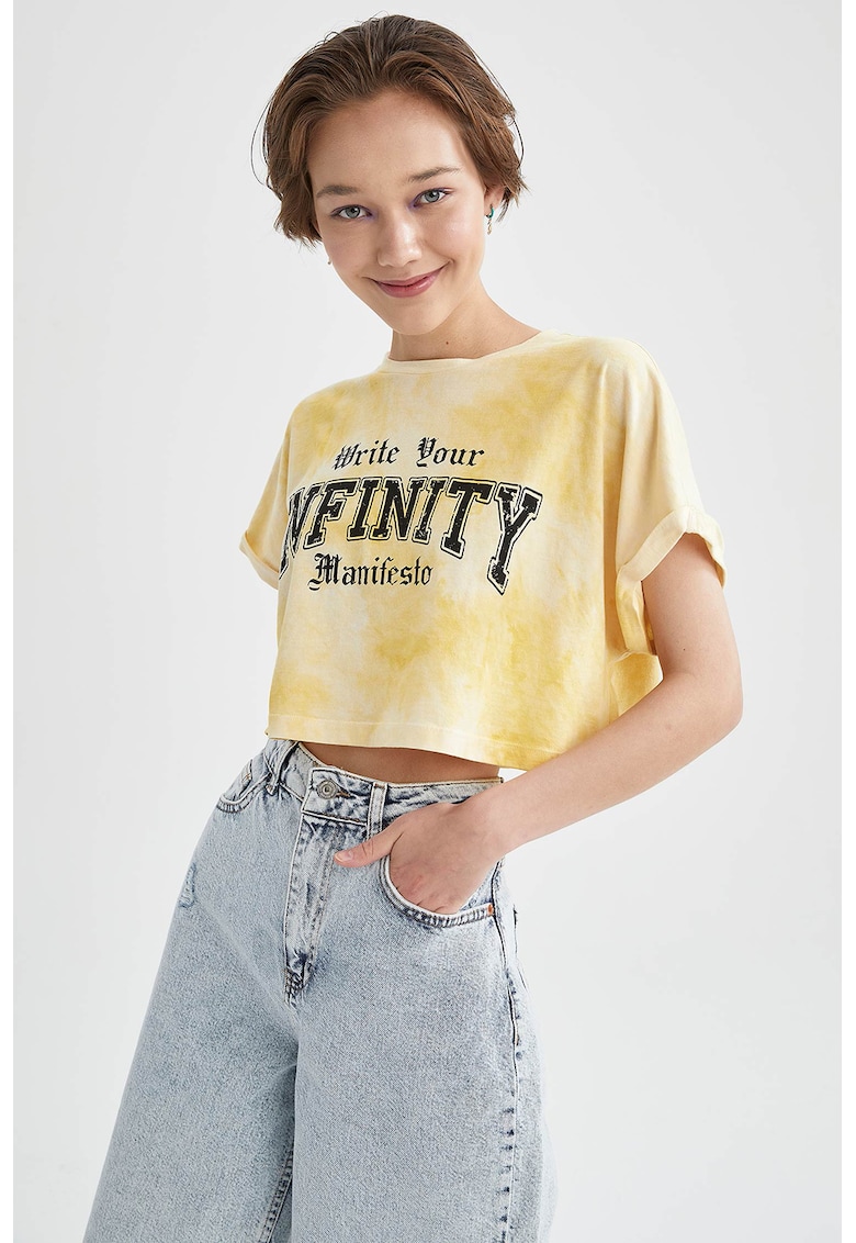 Tricou crop supradimensionat cu model tie-dye