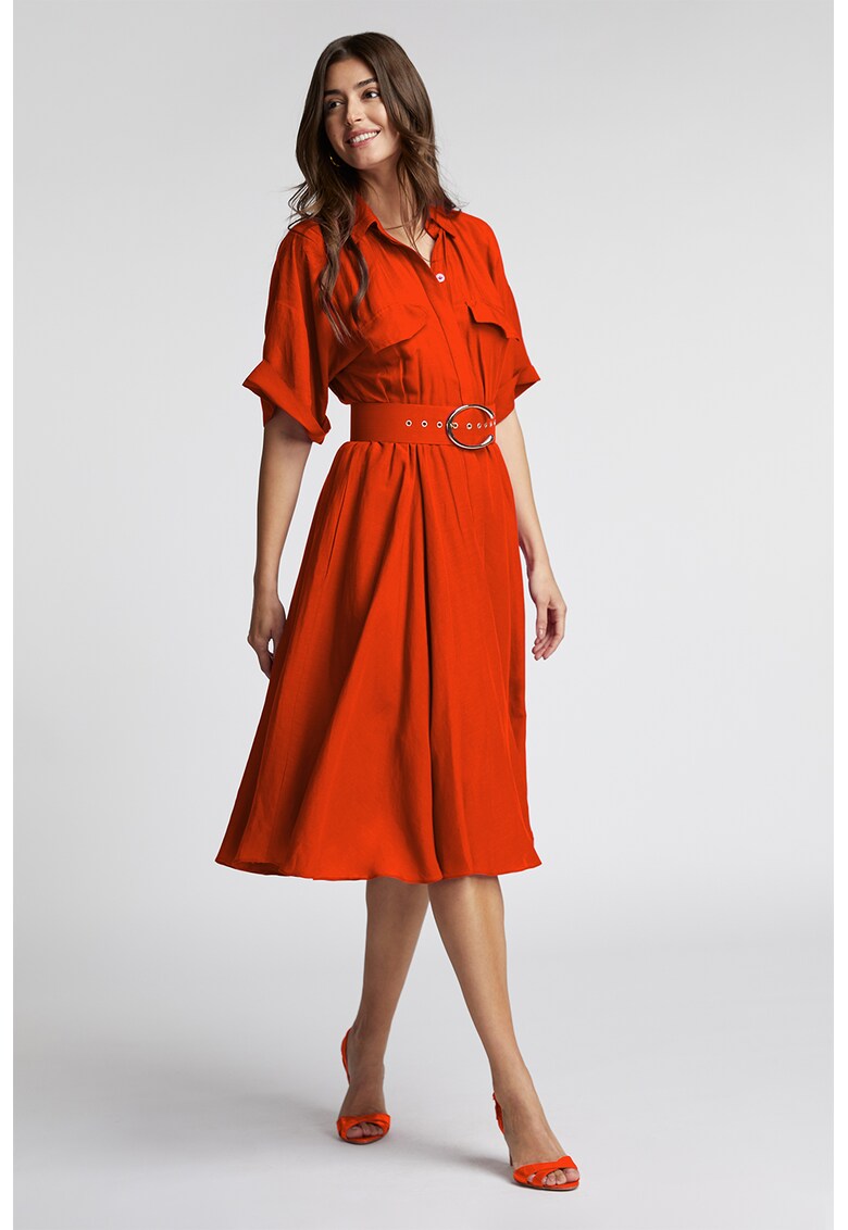Rochie-camasa din amestec de in accesorizata cu o curea
