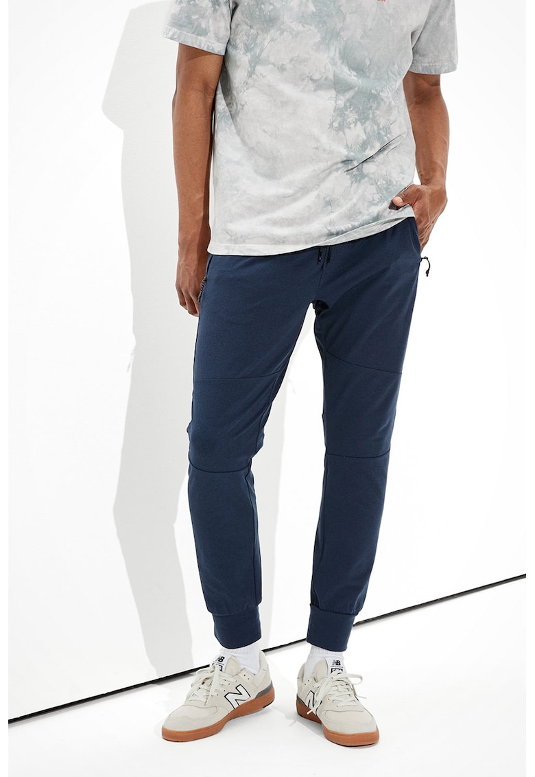 Pantaloni sport conici