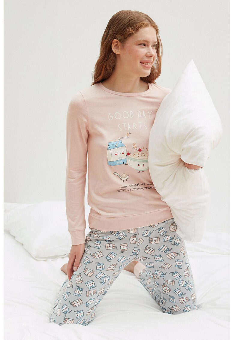 Pijama lunga cu imprimeu grafic