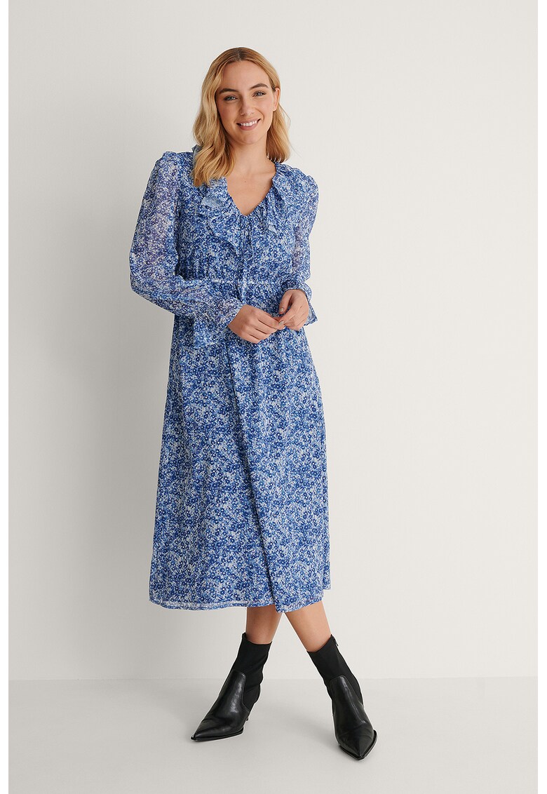 Rochie evazata cu decolteu in V si model floral