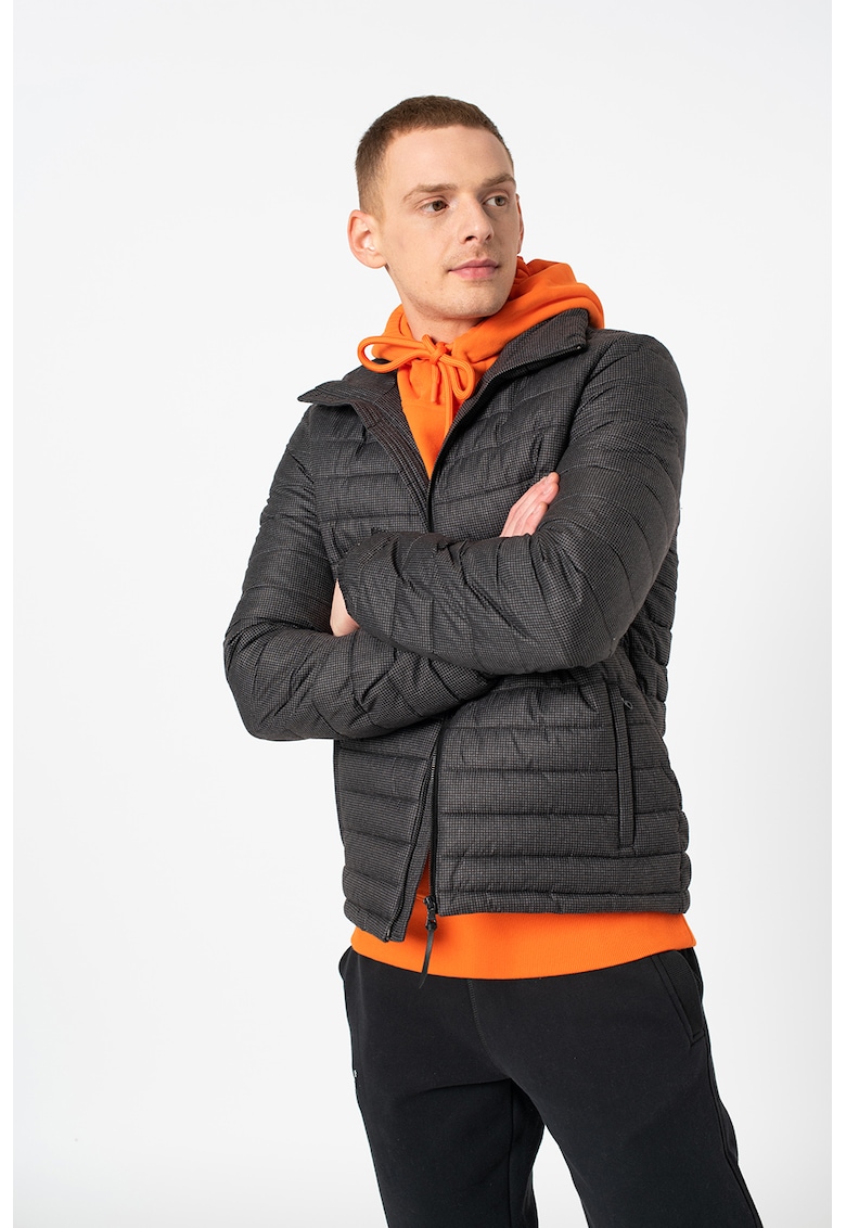 Jacheta cu model si aspect matlasat Studios