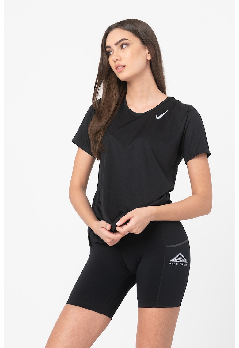 Tricou cu tehnologie Dri-FIT pentru alergare Race