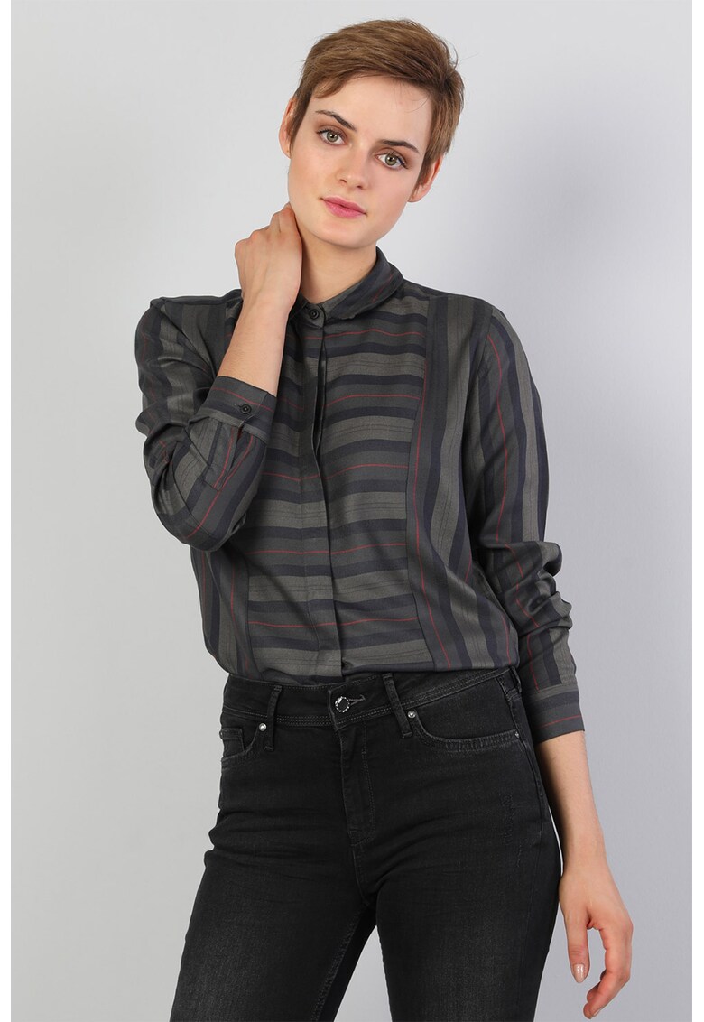 Camasa slim fit in dungi