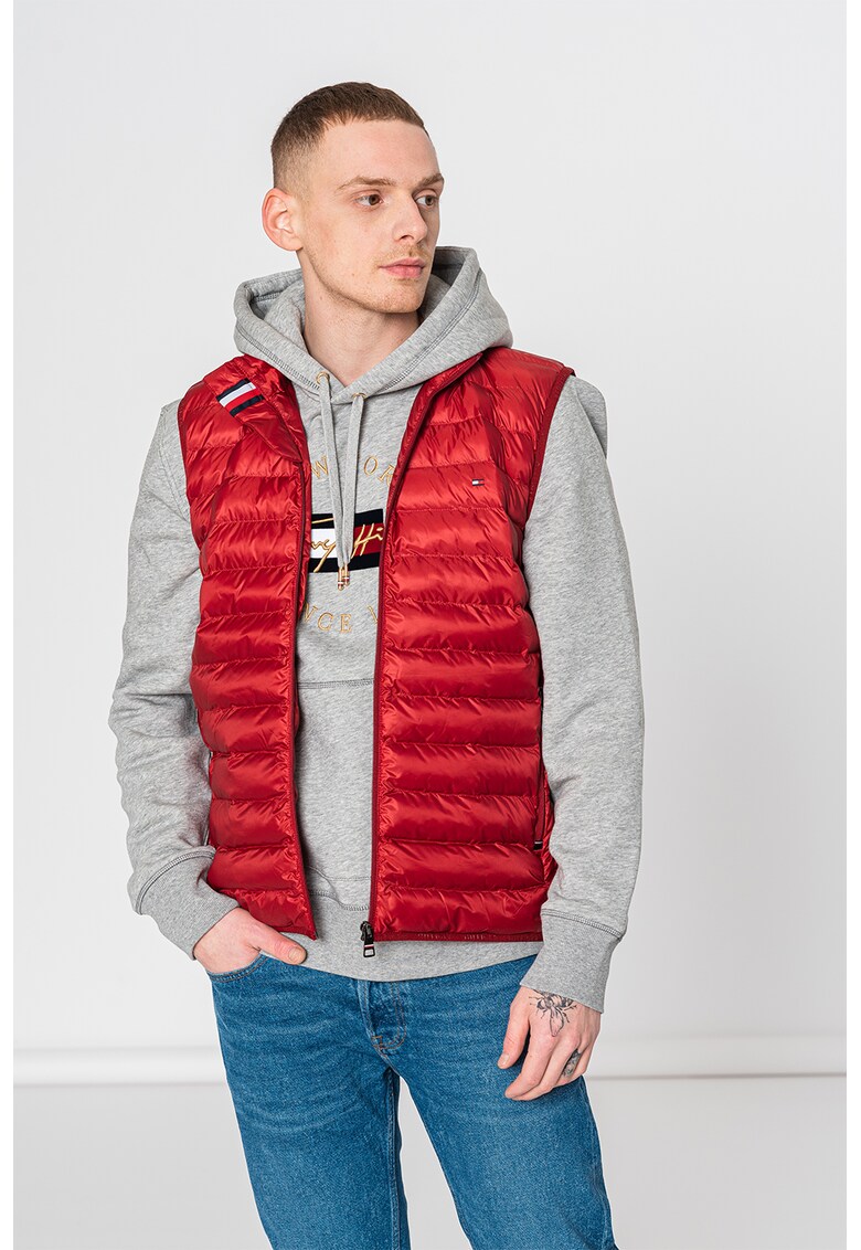 Tommy Hilfiger Непромокаем елек с капитониран дизайн и вата за Мъже Tommy Hilfiger Непромокаем елек с капитониран дизайн и вата за Мъже