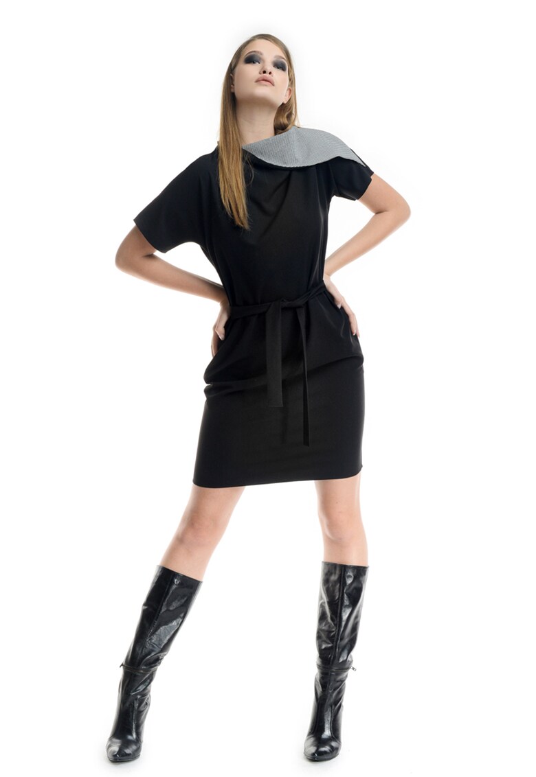 Rochie mini cu guler contrastant supradimensionat fashiondays imagine noua