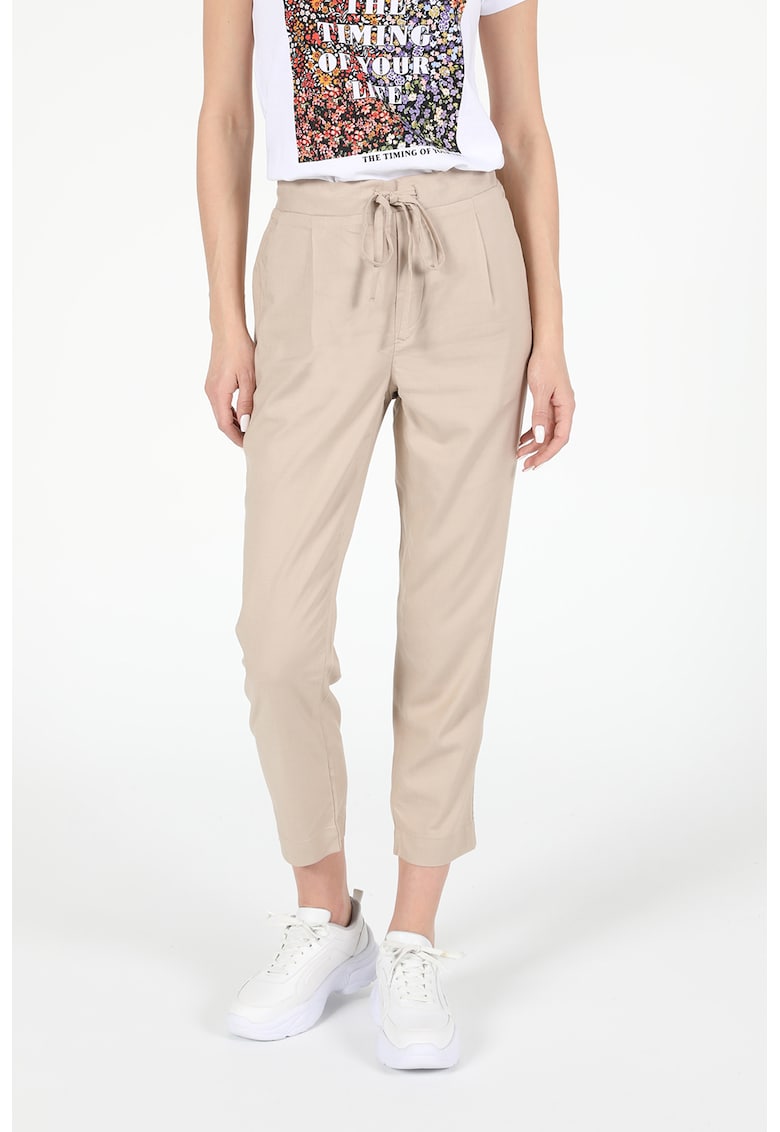 Pantaloni crop conici