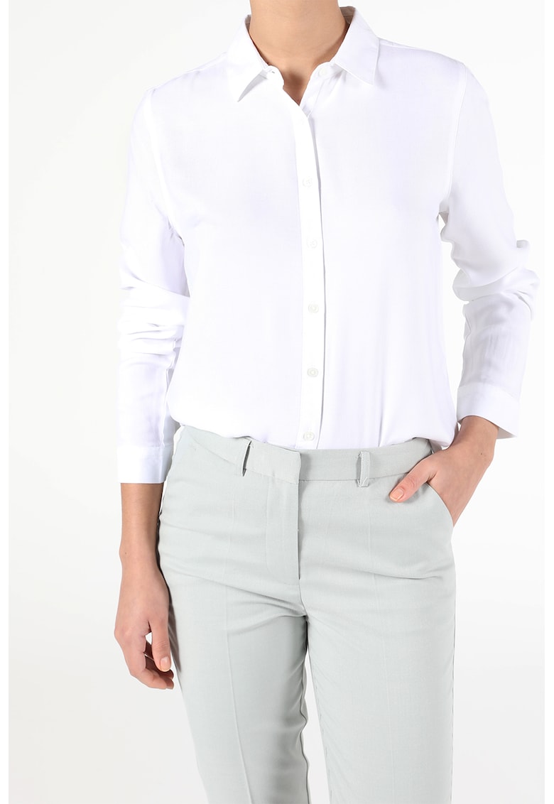 Camasa regular fit cu guler ascutit