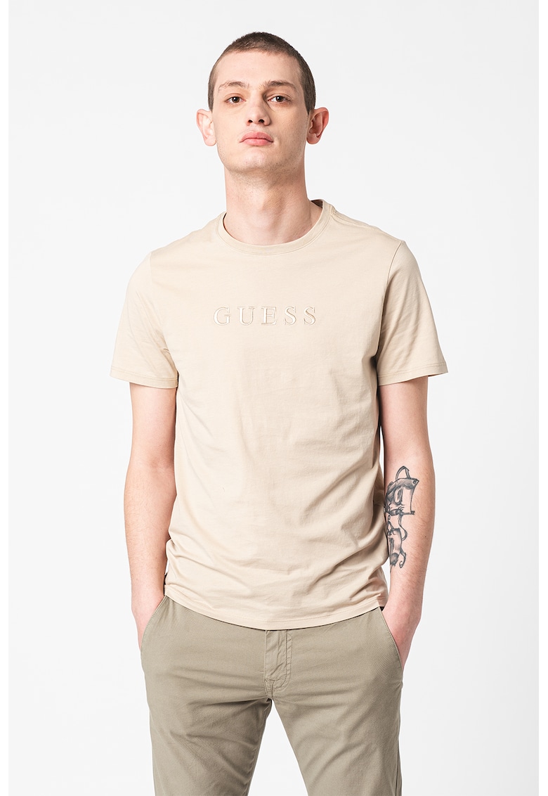 Тениска с овално деколте и бродирано лого GUESS JEANS