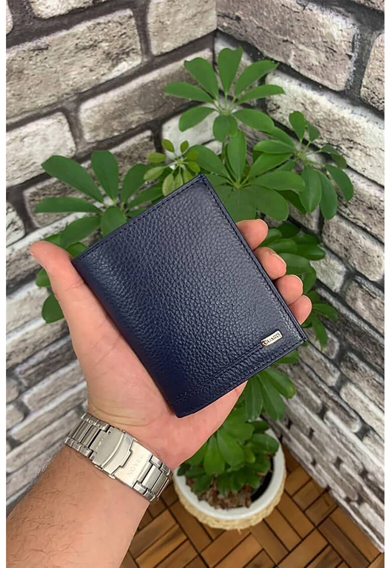 Кожен портфейл