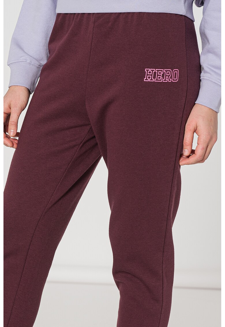 Pantaloni sport cu imprimeu text discret Lula - Roz/Violet pruna