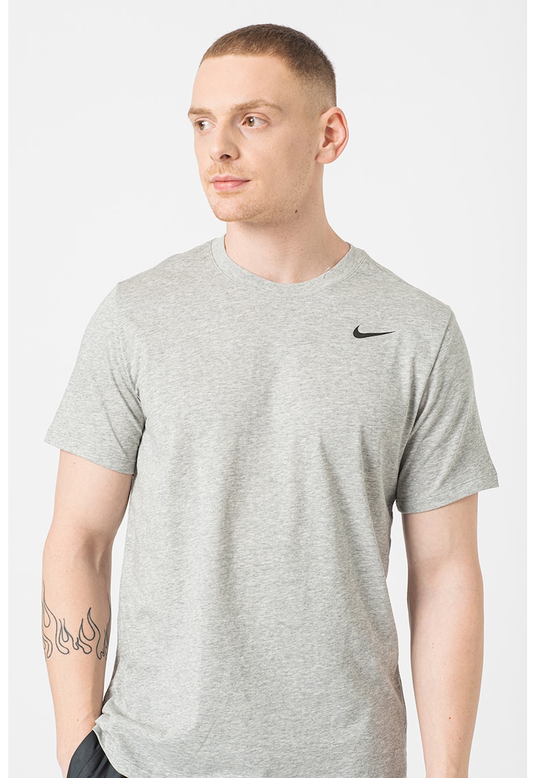 Tricou cu tehnologie Dri-FIT si decolteu la baza gatului - pentru fitness