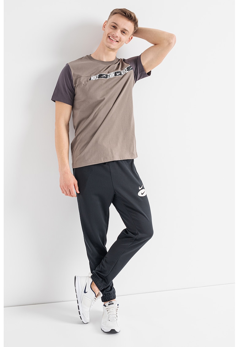Тениска Sportswear Repeat с лого Nike