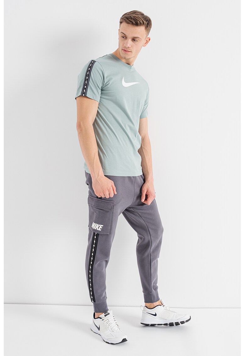 Тениска Repeat с овално деколте и лого Nike