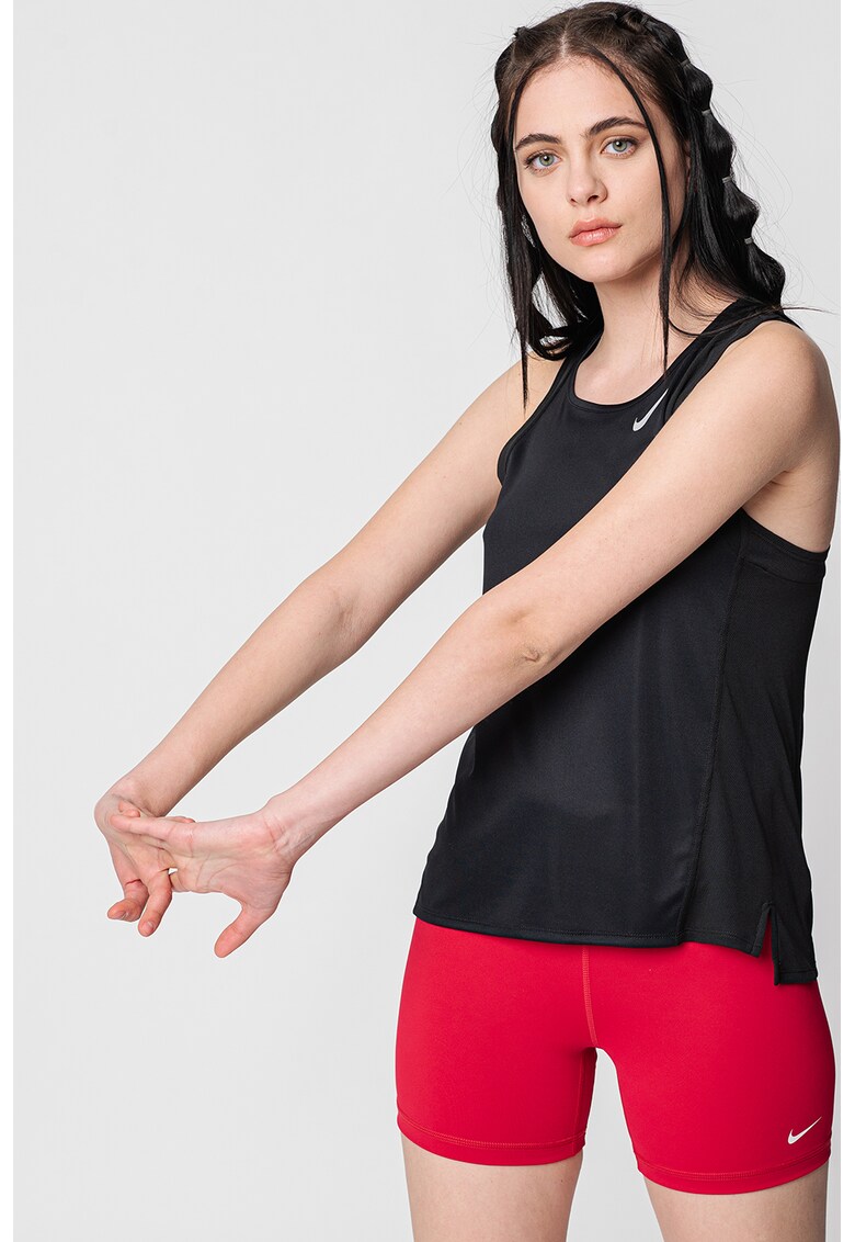 Top cu spate decupat si tehnologie Dri-Fit pentru alergare Race - Negru