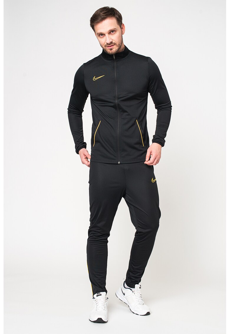 Фитнес екип Academy с Dri-FIT и скосени джобове