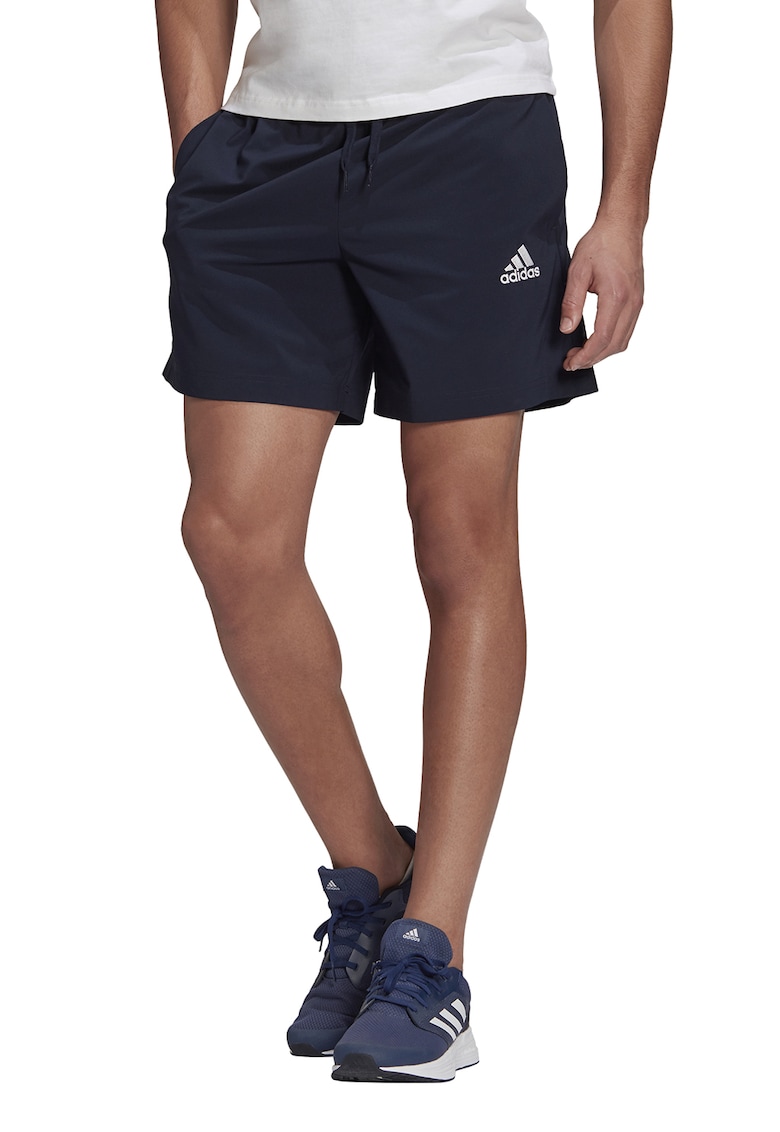 Pantaloni scurti regular fit cu logo mic Essentials