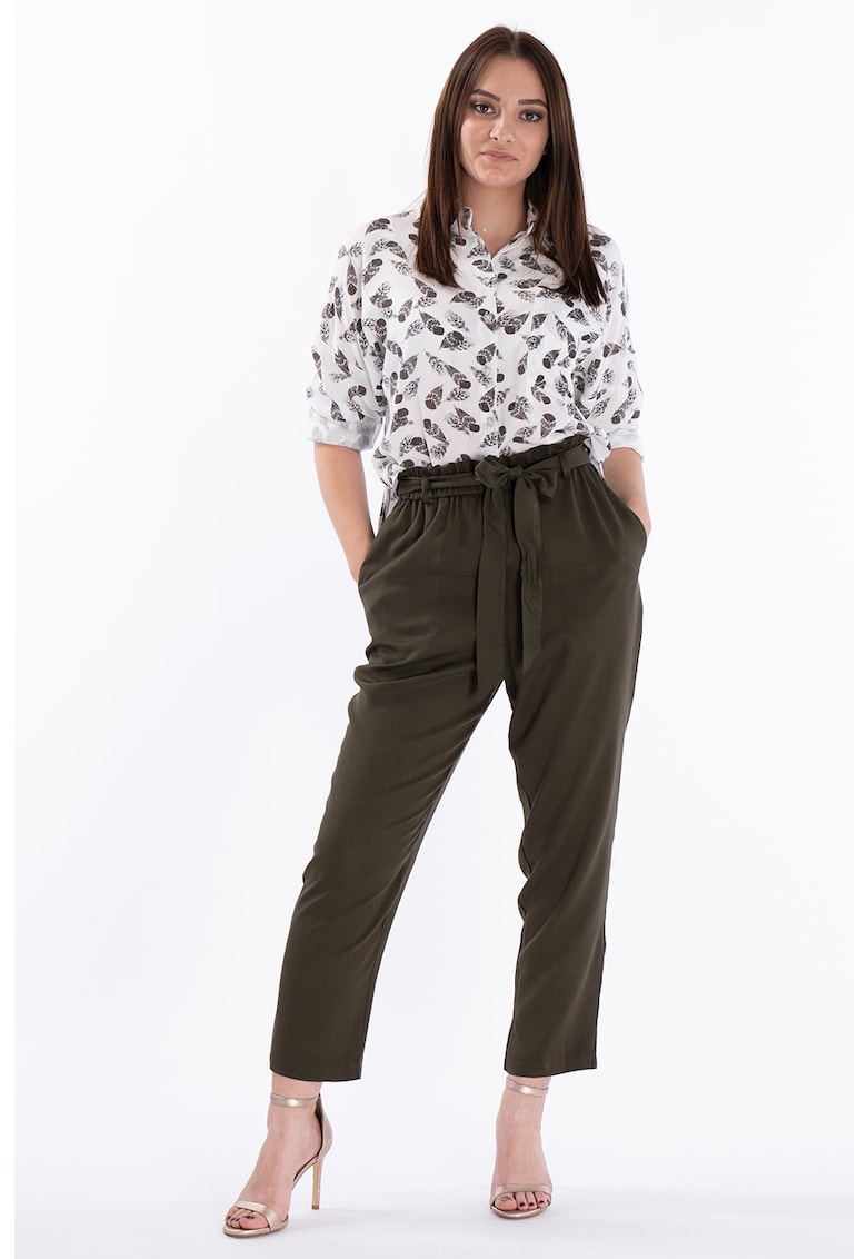 Pantaloni crop cu talie inalta