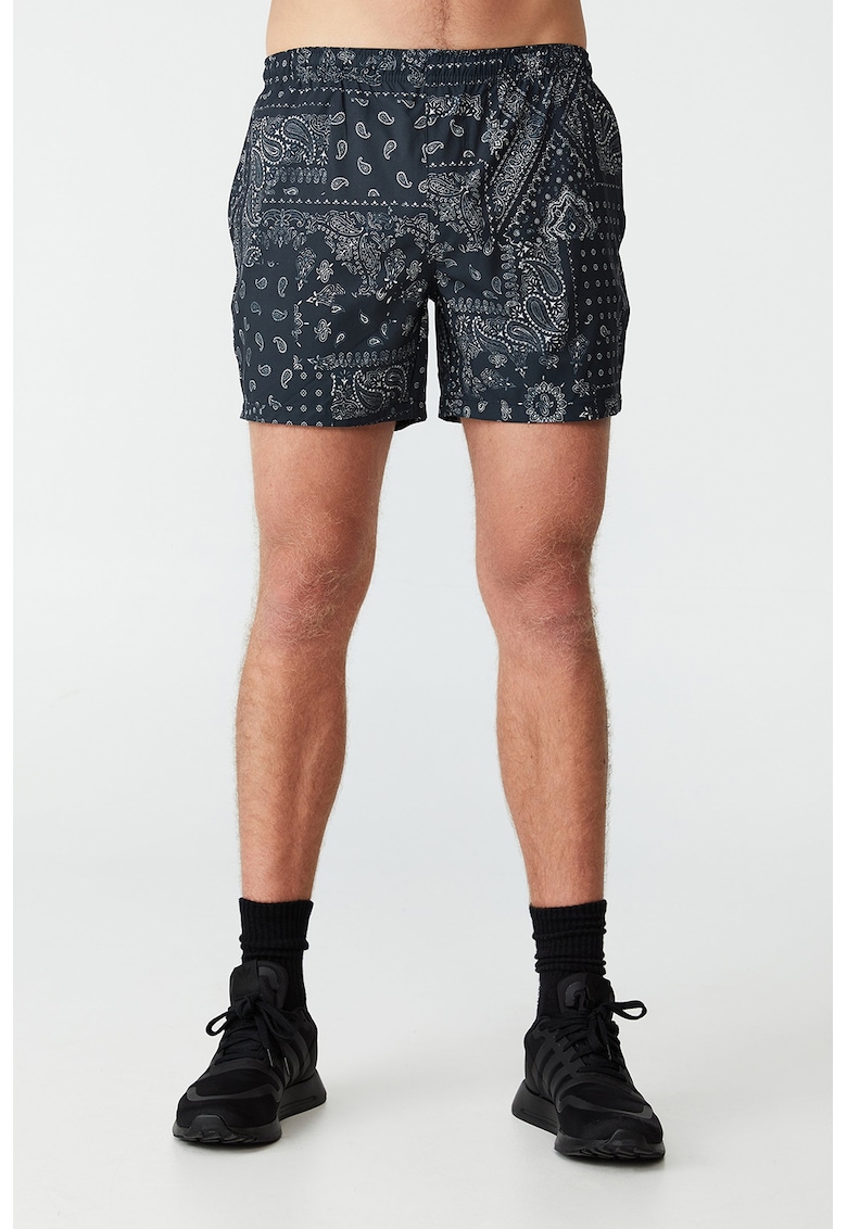 Pantaloni scurti cu talie medie si model paisley