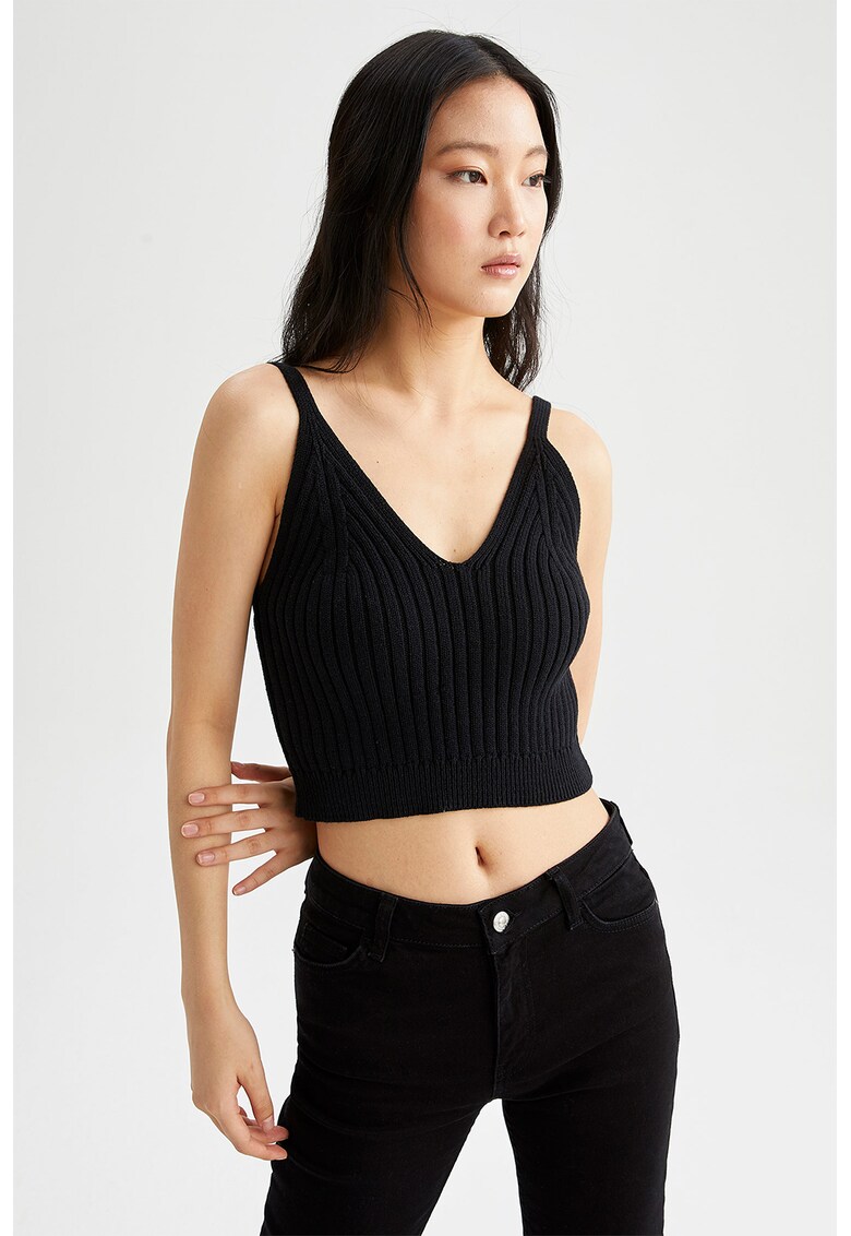 Top crop cu decolteu in V