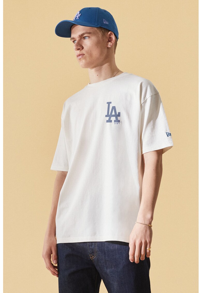 Tricou supradimensionat cu model logo si decolteu la baza gatului LA Dodgers fashiondays.ro  Imbracaminte