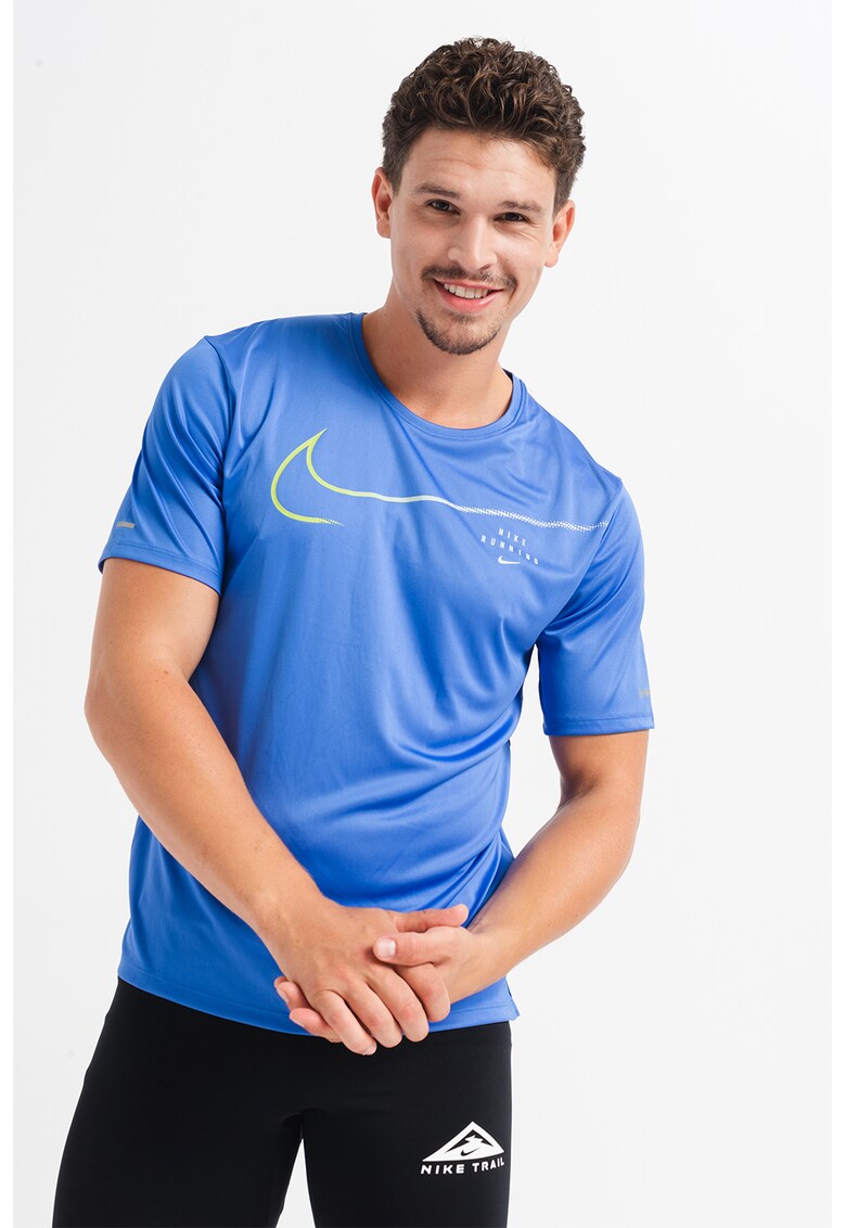 Tricou cu tehnologie Dri-Fit si protectie UV - pentru alergare Run Division Miler