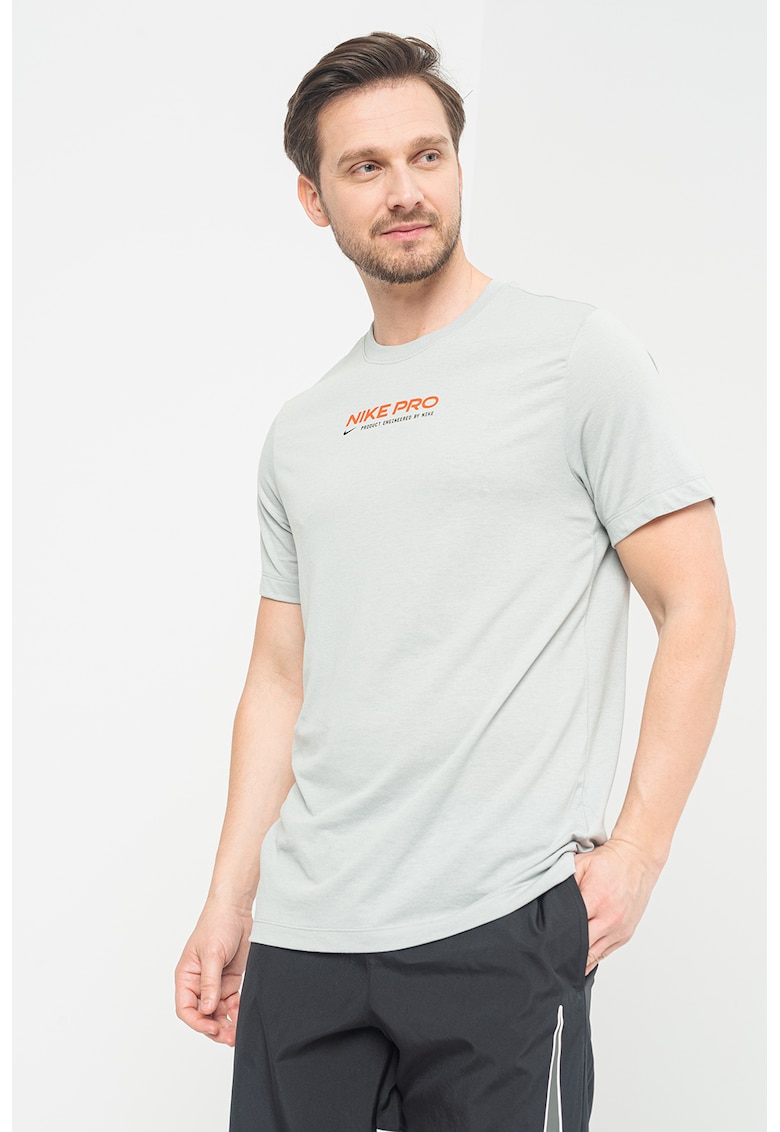 Tricou cu imprimeu logo si tehnologie Dri Fit pentru fitness fashiondays.ro