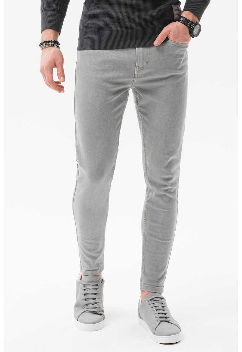 Blugi cu talie medie