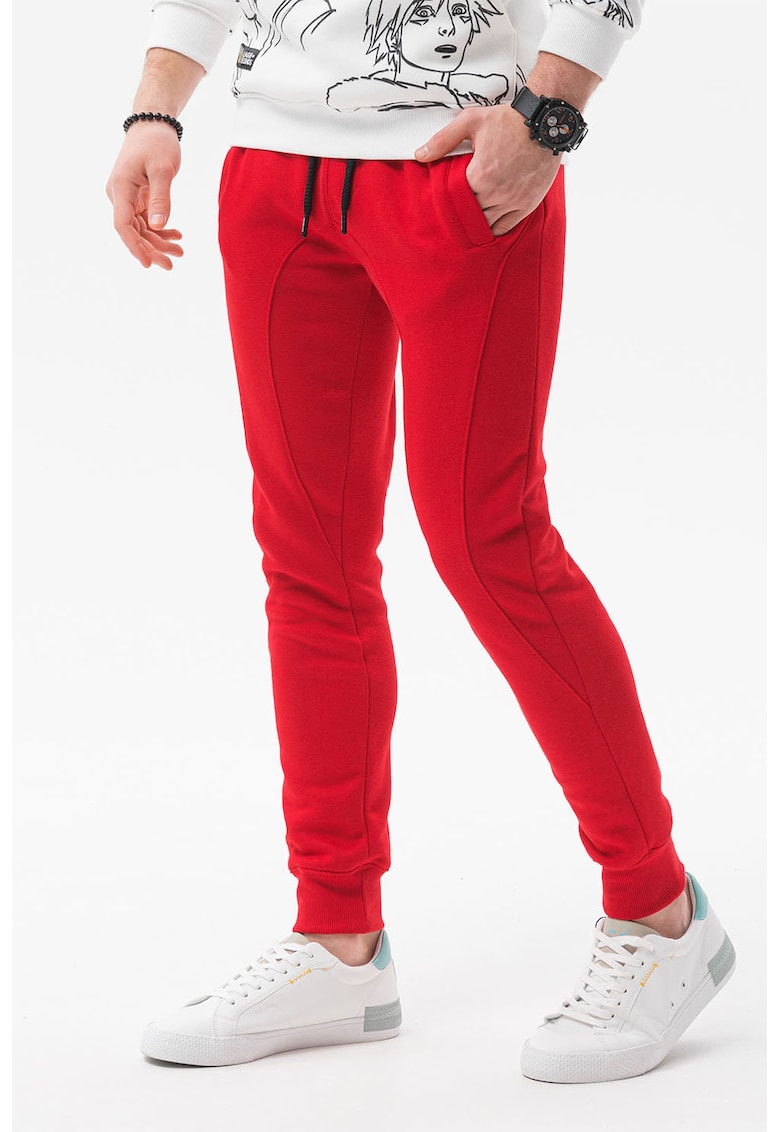 Pantaloni sport cu cusaturi accentuate