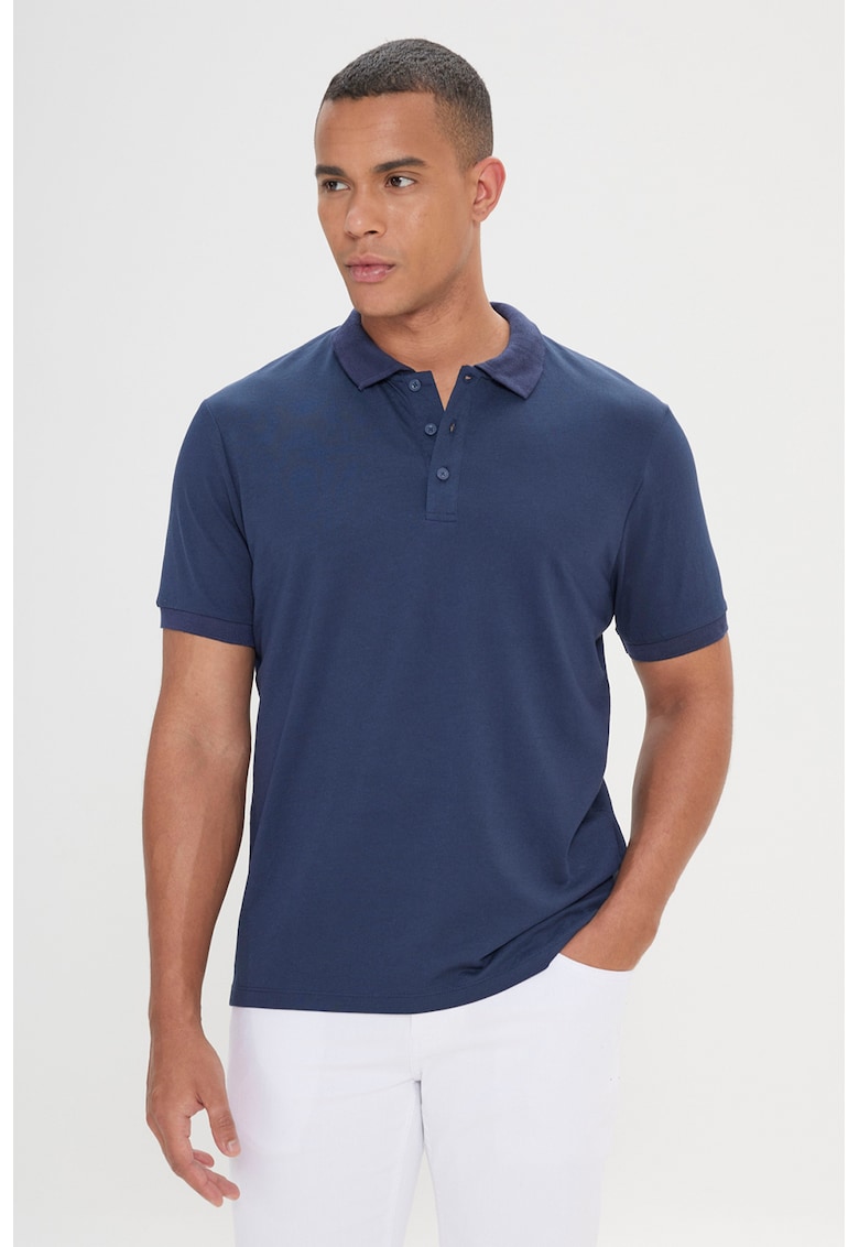 Tricou polo slim fit cu fenta cu nasturi