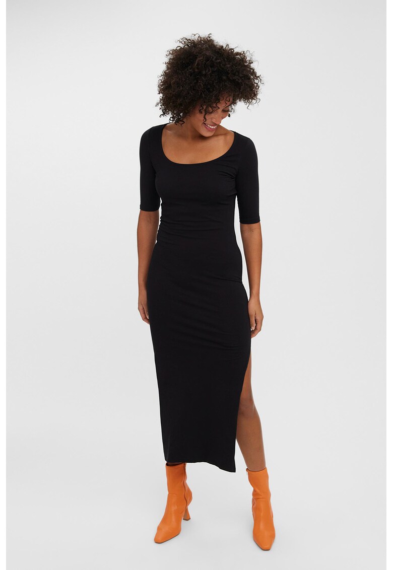 Рокля със странични цепки Vero Moda