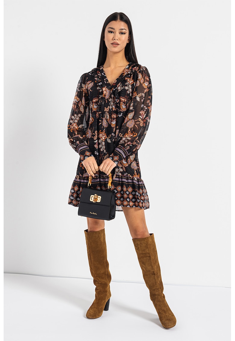 Rochie cu model si decolteu in V