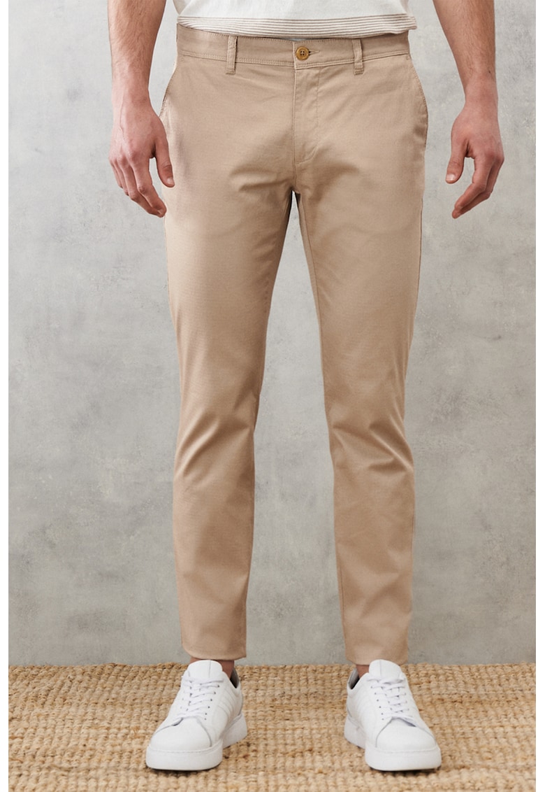 Pantaloni chino slim fit cu talie medie