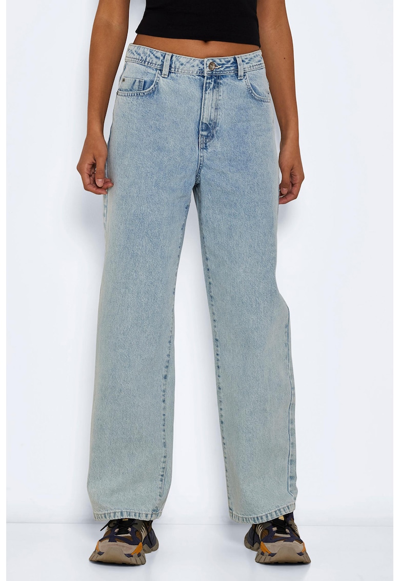 Blugi ampli cu talie inalta