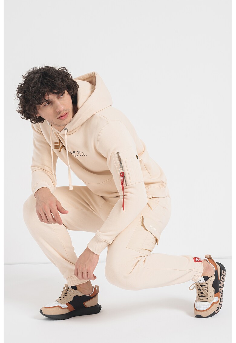 ALPHA INDUSTRIES Худи Label с джоб тип кенгуру за Мъже ALPHA INDUSTRIES Худи Label с джоб тип кенгуру за Мъже