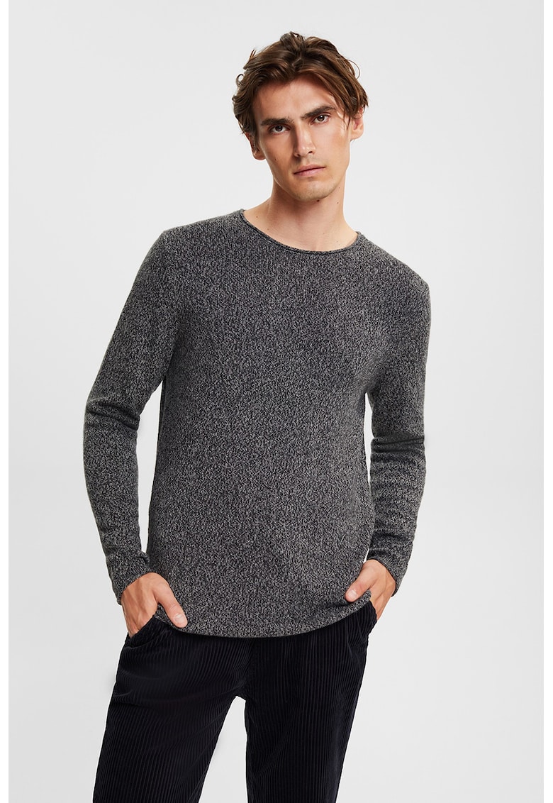 Пуловер с вълна