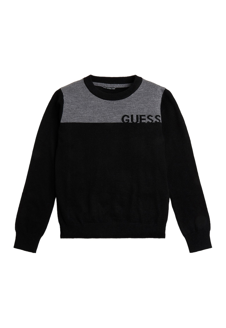 Bluza sport cu decolteu la baza gatului