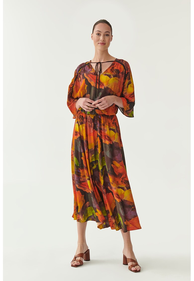 Rochie evazata cu model